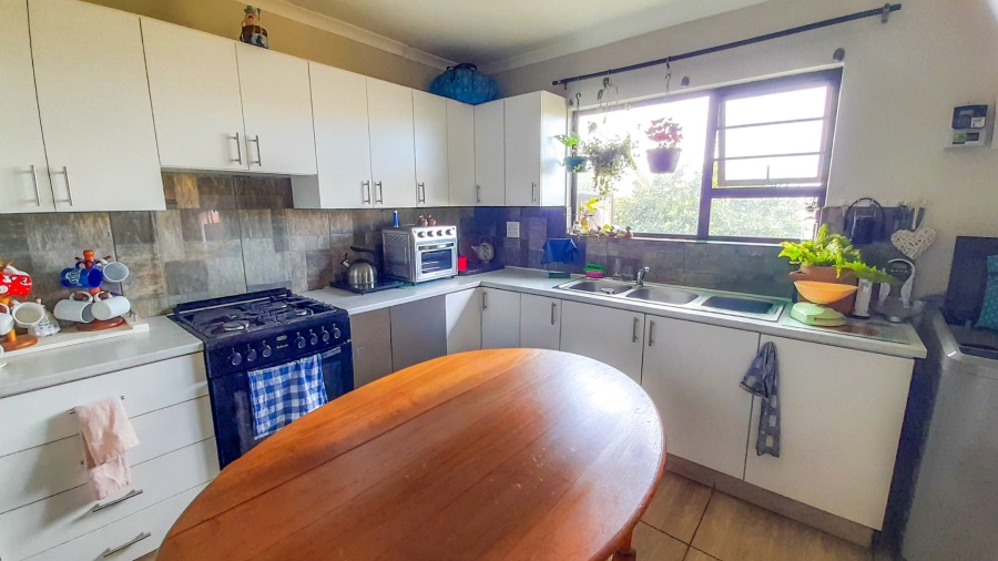 4 Bedroom Property for Sale in Gonubie Eastern Cape